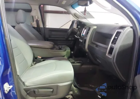 2017 Ram 2500 St z USA, uszkodzony, nr VIN 3C6UR5CL8HG578291